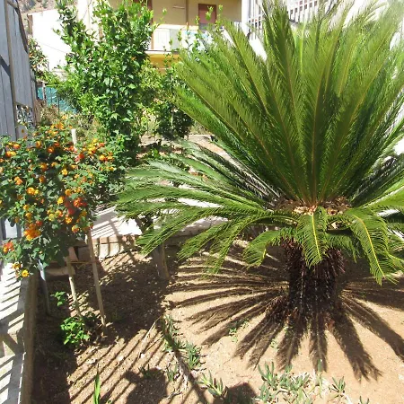 La Cycas לינה וארוחת בוקר